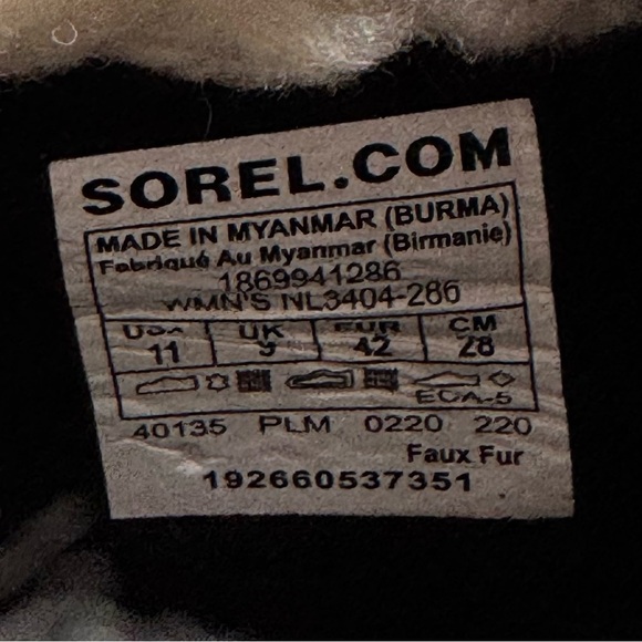 NWOT Sorel Waterproof Boots - Picture 10 of 13